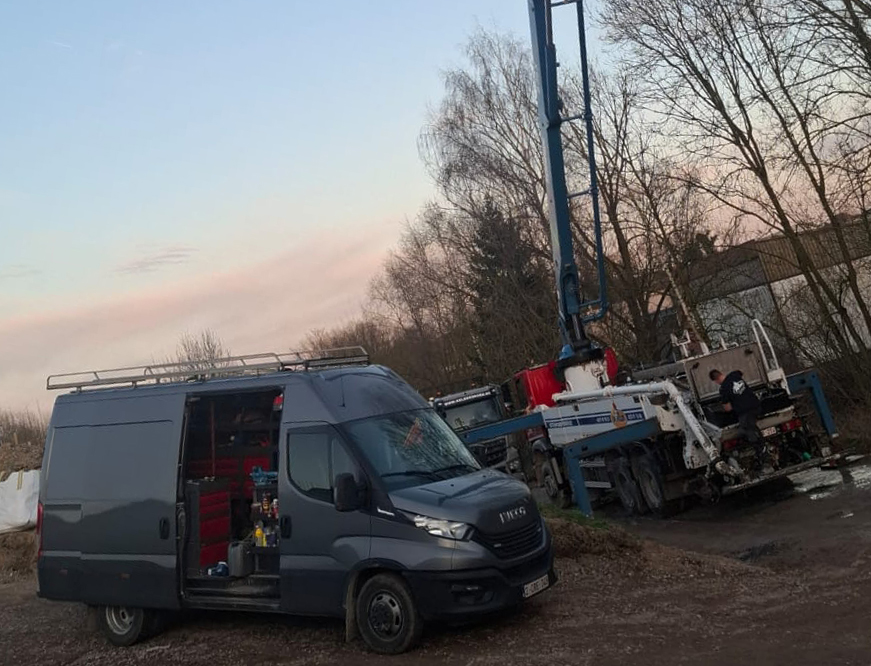 AgriServices on-site bij industriële betonpomp